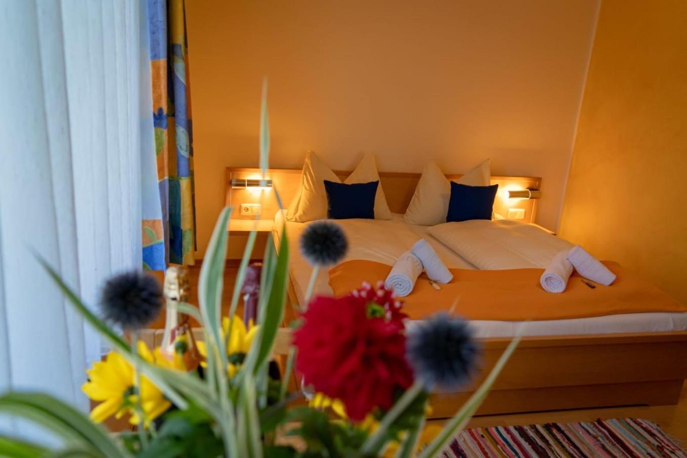 Familienpension Gletscherblick Heiligenblut am Großglockner Exterior foto