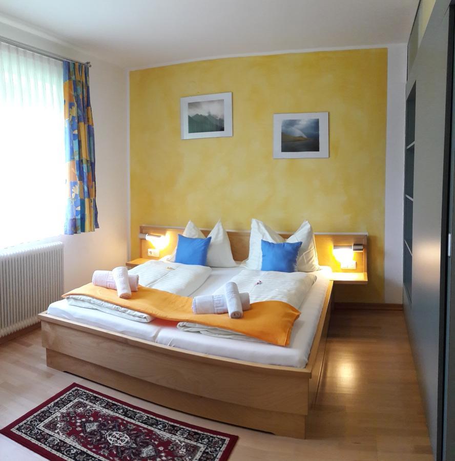 Familienpension Gletscherblick Heiligenblut am Großglockner Exterior foto