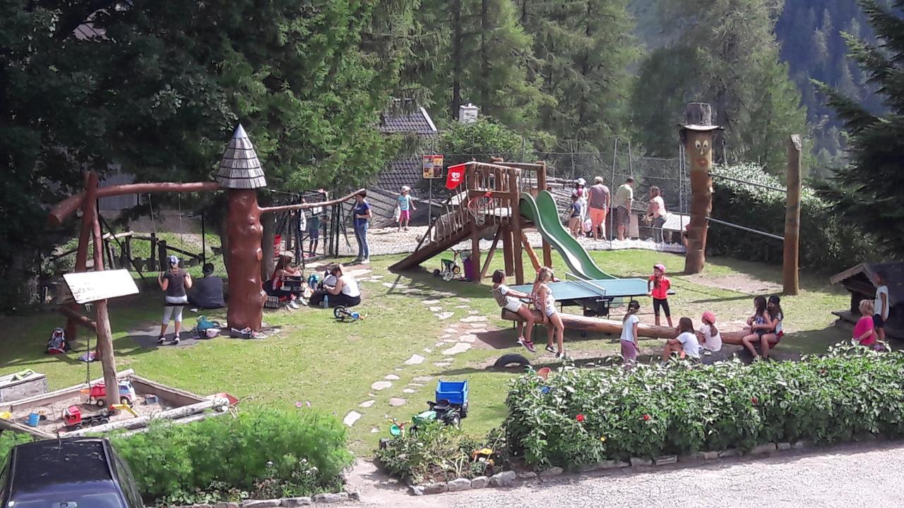 Familienpension Gletscherblick Heiligenblut am Großglockner Exterior foto